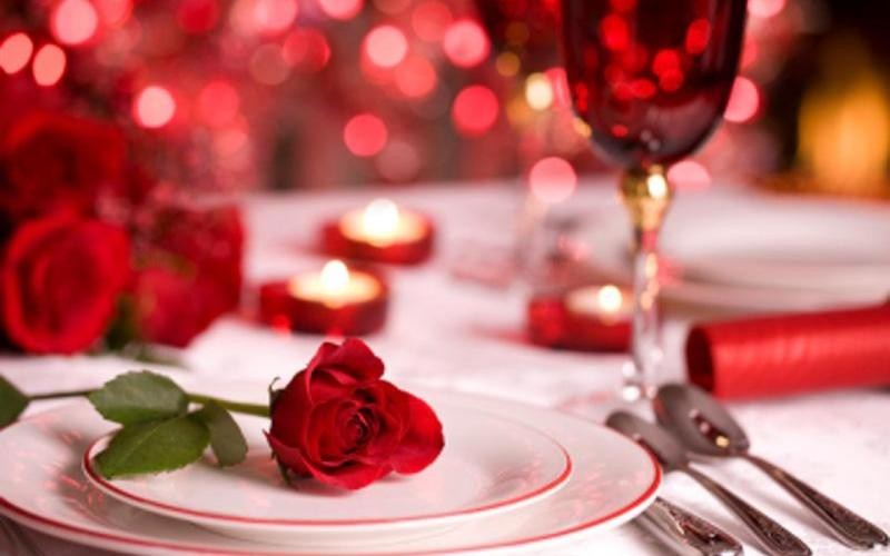 4639 11 عشاء رومانسي في البيت - افكار لطاولات منزلية رومانسية منى رضوى